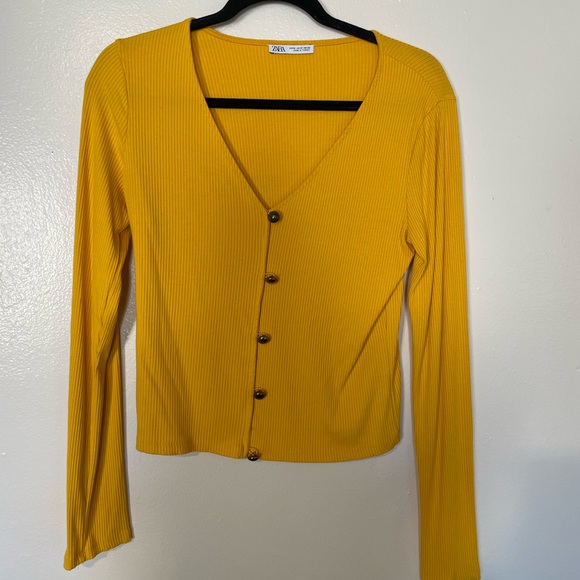 Zara Tops - Zara Long Sleeve - M